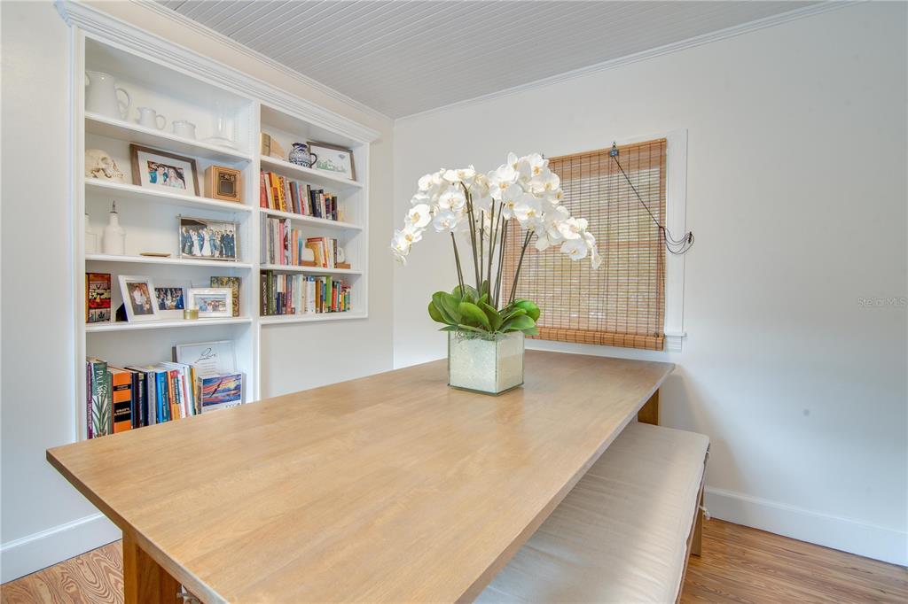 407 Northeast 8th Street Gainesville, FL 32601 - Photo 17 of 32 a view of livingroom with furniture and cabinet