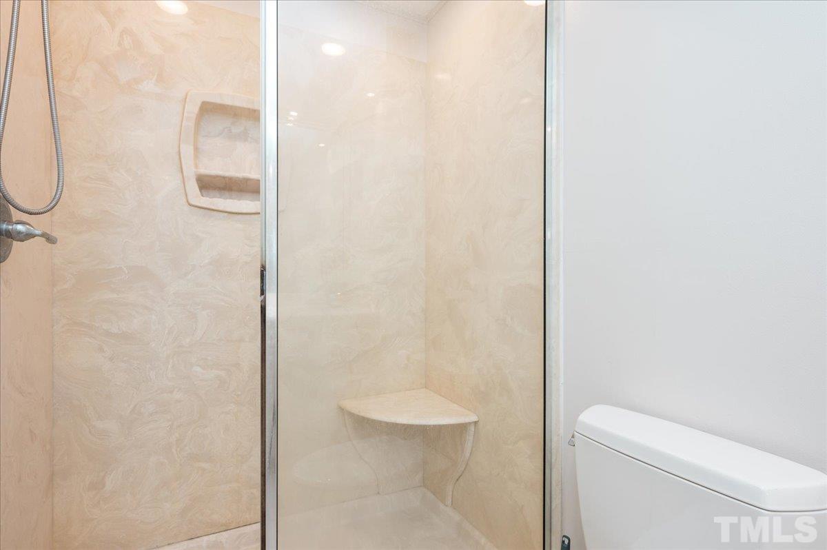 3420 Hackney Court Raleigh, NC 27613 - Photo 18 of 41