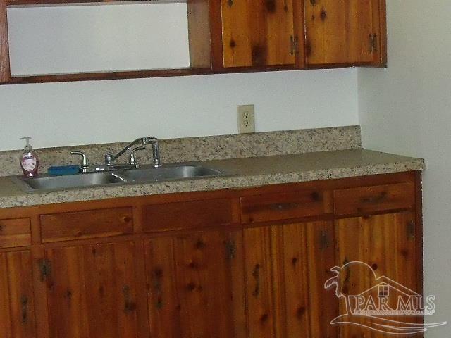 131 West Pinestead Road Pensacola, FL 32503 - Photo 4 of 17 Gallery Image 4