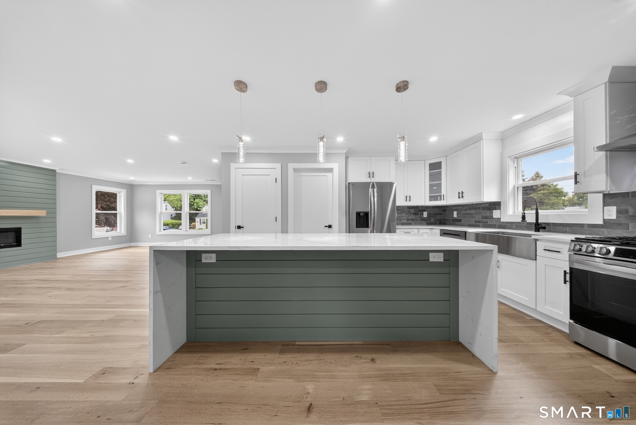 10 Cutrone Road Norwalk, CT 06850 - Photo 12 of 40