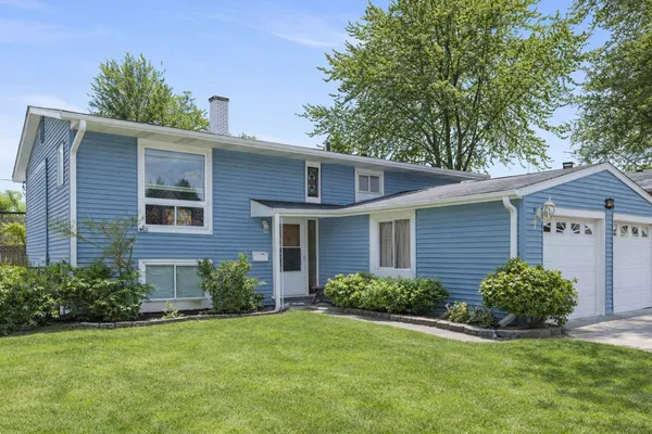 $375,000 | 225 East Lincoln Avenue, Glendale Heights, IL 60139