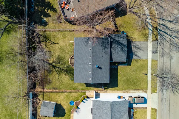 $375,000 | 225 East Lincoln Avenue, Glendale Heights, IL 60139