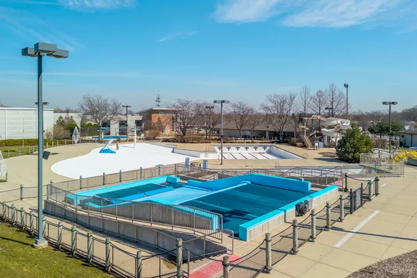 $375,000 | 225 East Lincoln Avenue, Glendale Heights, IL 60139