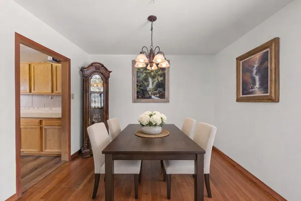 $375,000 | 225 East Lincoln Avenue, Glendale Heights, IL 60139