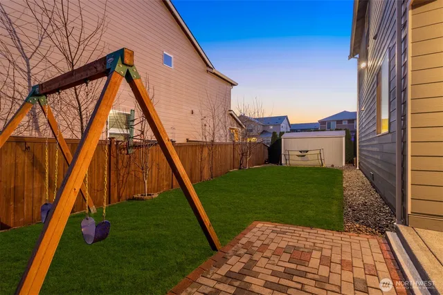 $590,000 | 985 Riley Drive East, Enumclaw, WA 98022