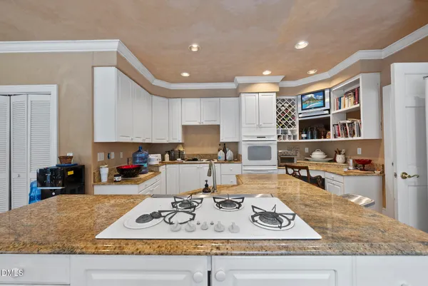 $1,995,000 | 111 Foxridge Road, Chapel Hill, NC 27514