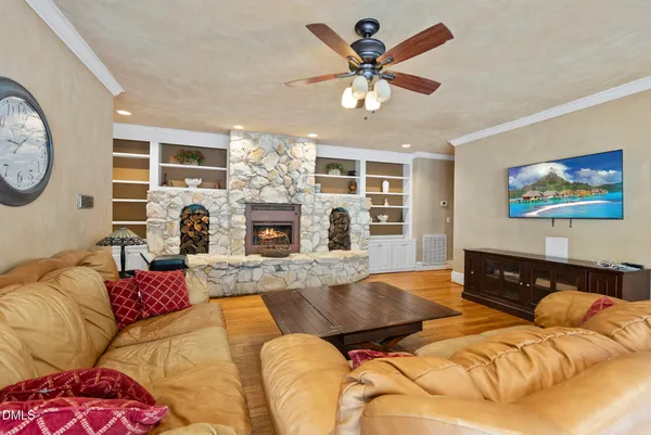 $1,995,000 | 111 Foxridge Road, Chapel Hill, NC 27514