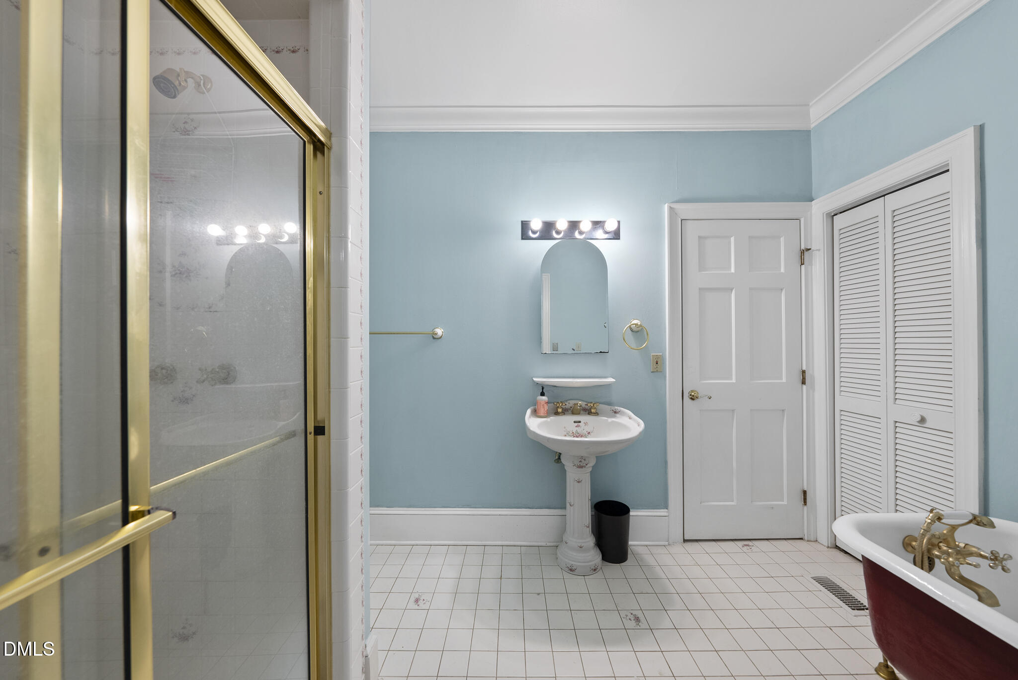 111 Foxridge Road Chapel Hill, NC 27514 - Photo 19 of 67 111 Foxridge Rd