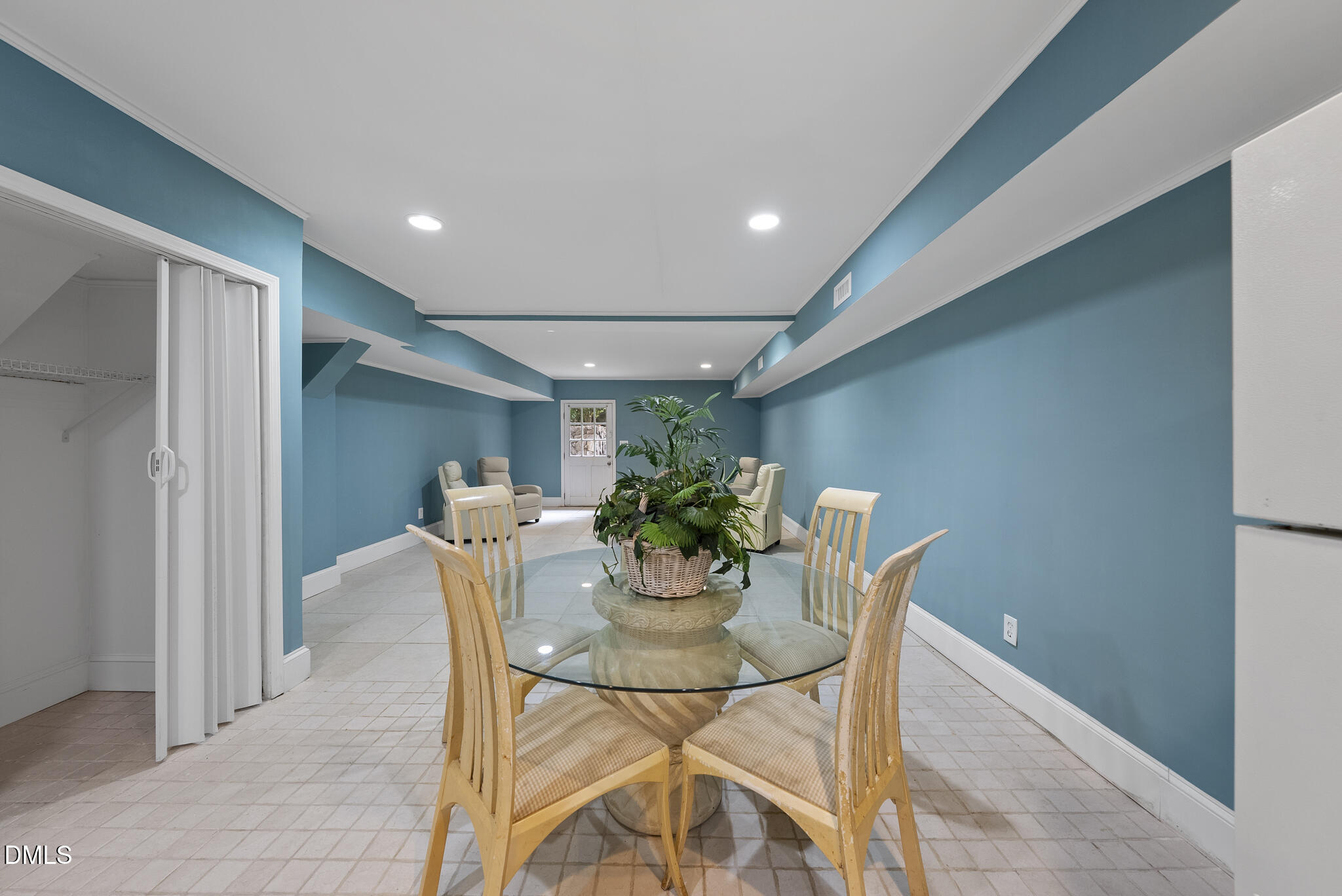 111 Foxridge Road Chapel Hill, NC 27514 - Photo 27 of 67 111 Foxridge Rd