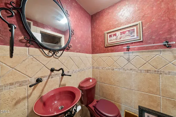 $1,995,000 | 111 Foxridge Road, Chapel Hill, NC 27514