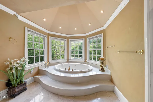 $1,995,000 | 111 Foxridge Road, Chapel Hill, NC 27514