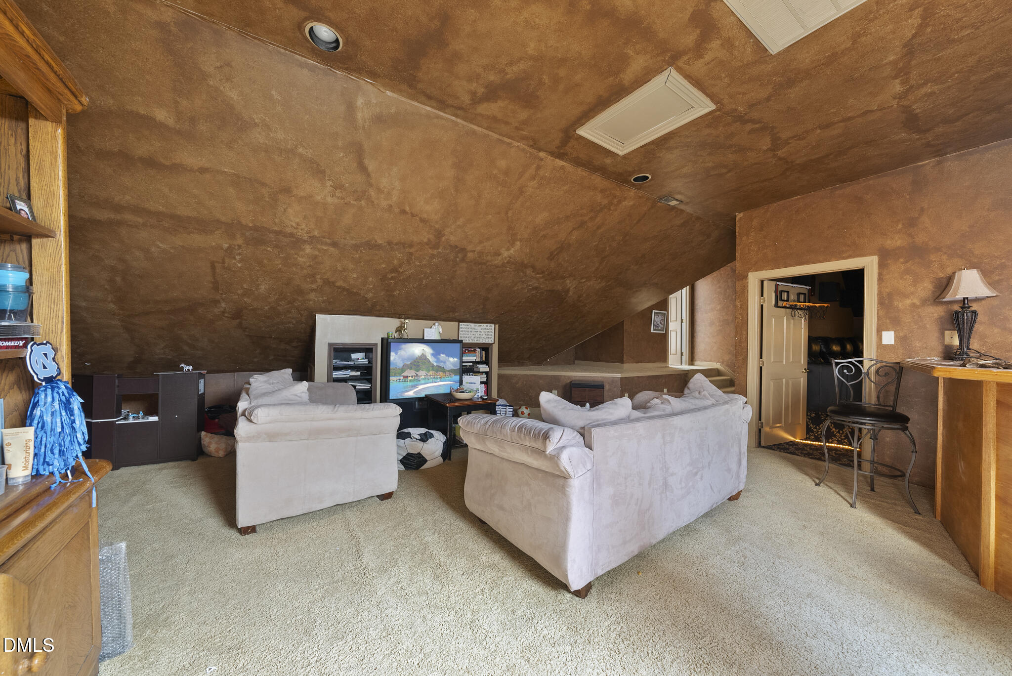 111 Foxridge Road Chapel Hill, NC 27514 - Photo 46 of 67 111 Foxridge Rd