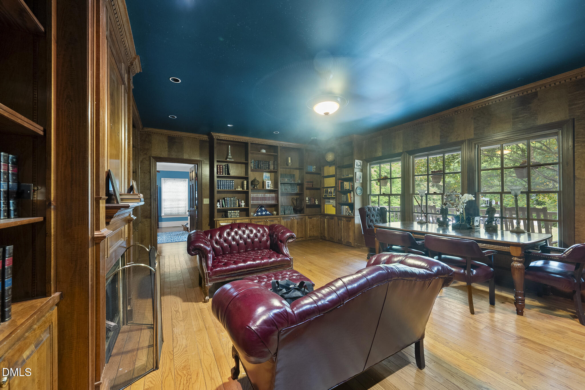 111 Foxridge Road Chapel Hill, NC 27514 - Photo 4 of 67 111 Foxridge Rd