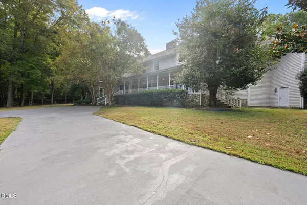 $1,995,000 | 111 Foxridge Road, Chapel Hill, NC 27514