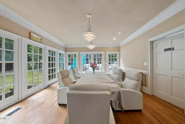 $1,995,000 | 111 Foxridge Road, Chapel Hill, NC 27514