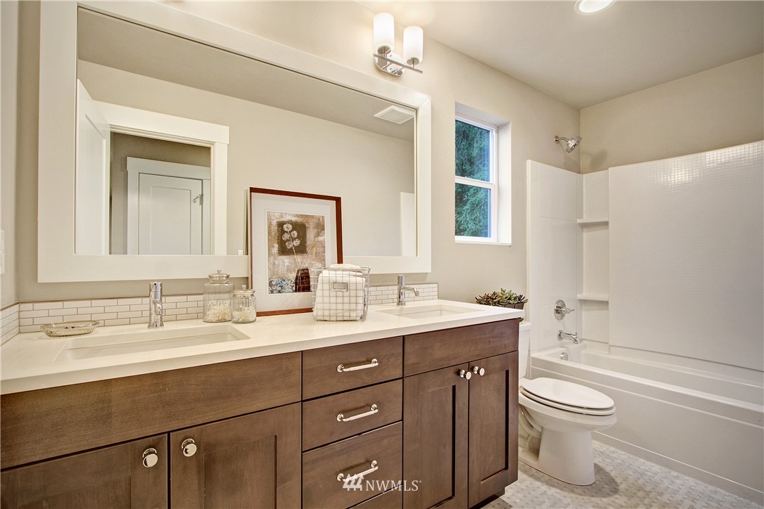 6127 Northeast 2nd Street Renton, WA 98059 - Photo 23 of 25