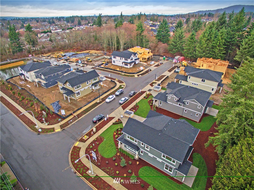 6127 Northeast 2nd Street Renton, WA 98059 - Photo 4 of 25