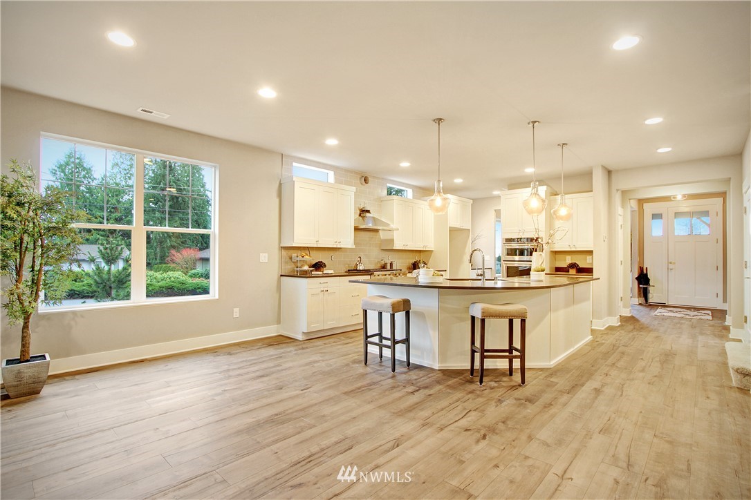 6127 Northeast 2nd Street Renton, WA 98059 - Photo 9 of 25