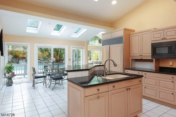 $1,485,000 | 8 Union Hill Road, Denville, NJ 07834