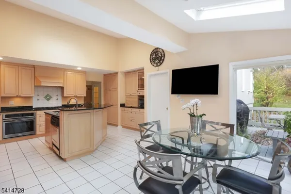 $1,485,000 | 8 Union Hill Road, Denville, NJ 07834