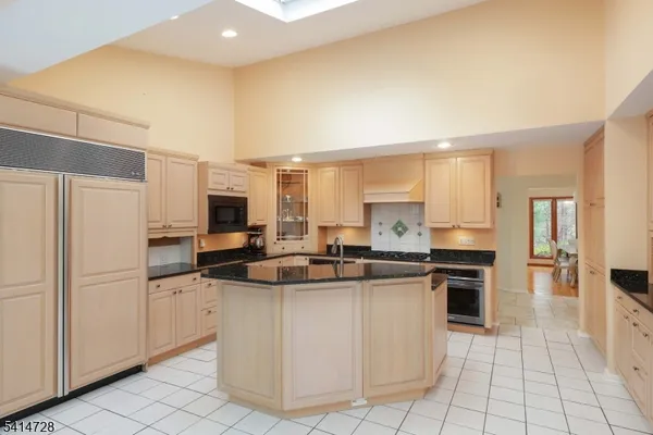 $1,485,000 | 8 Union Hill Road, Denville, NJ 07834