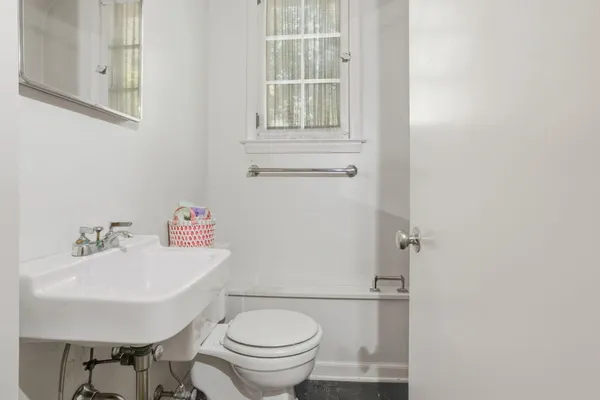 $250,000 | 69067 North Forest Avenue, Richmond, MI 48062