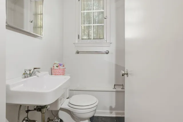 $250,000 | 69067 North Forest Avenue, Richmond, MI 48062