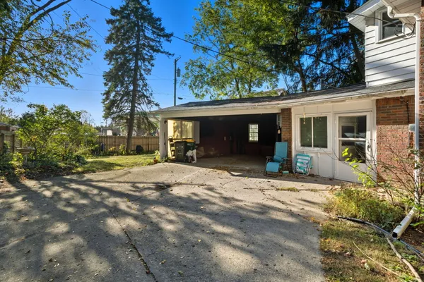 $250,000 | 69067 North Forest Avenue, Richmond, MI 48062