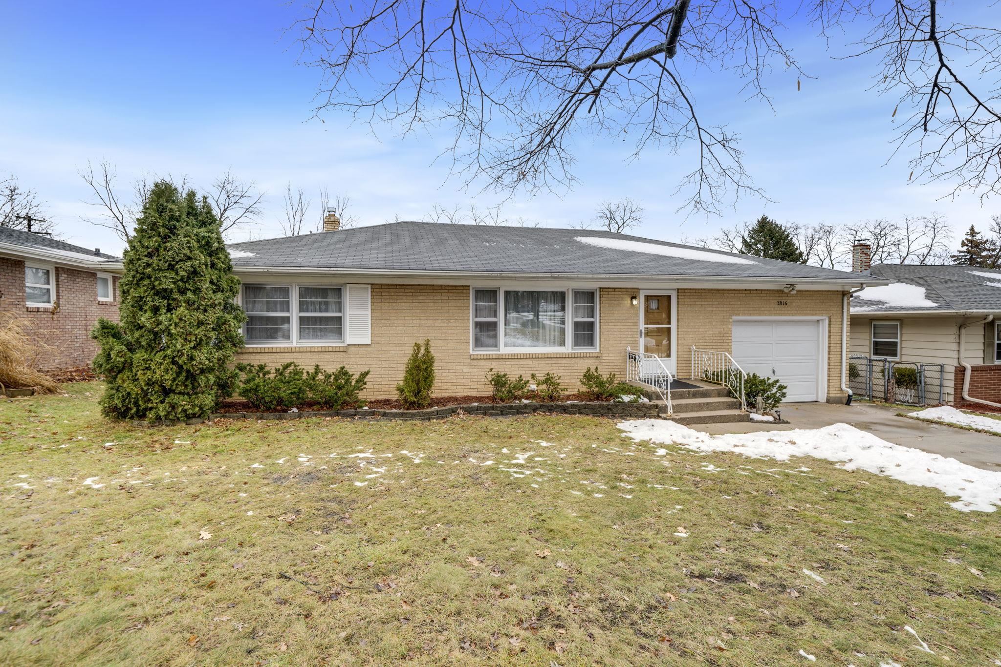 3816 Shirley Road Rockford, IL 61108 - Photo 2 of 31