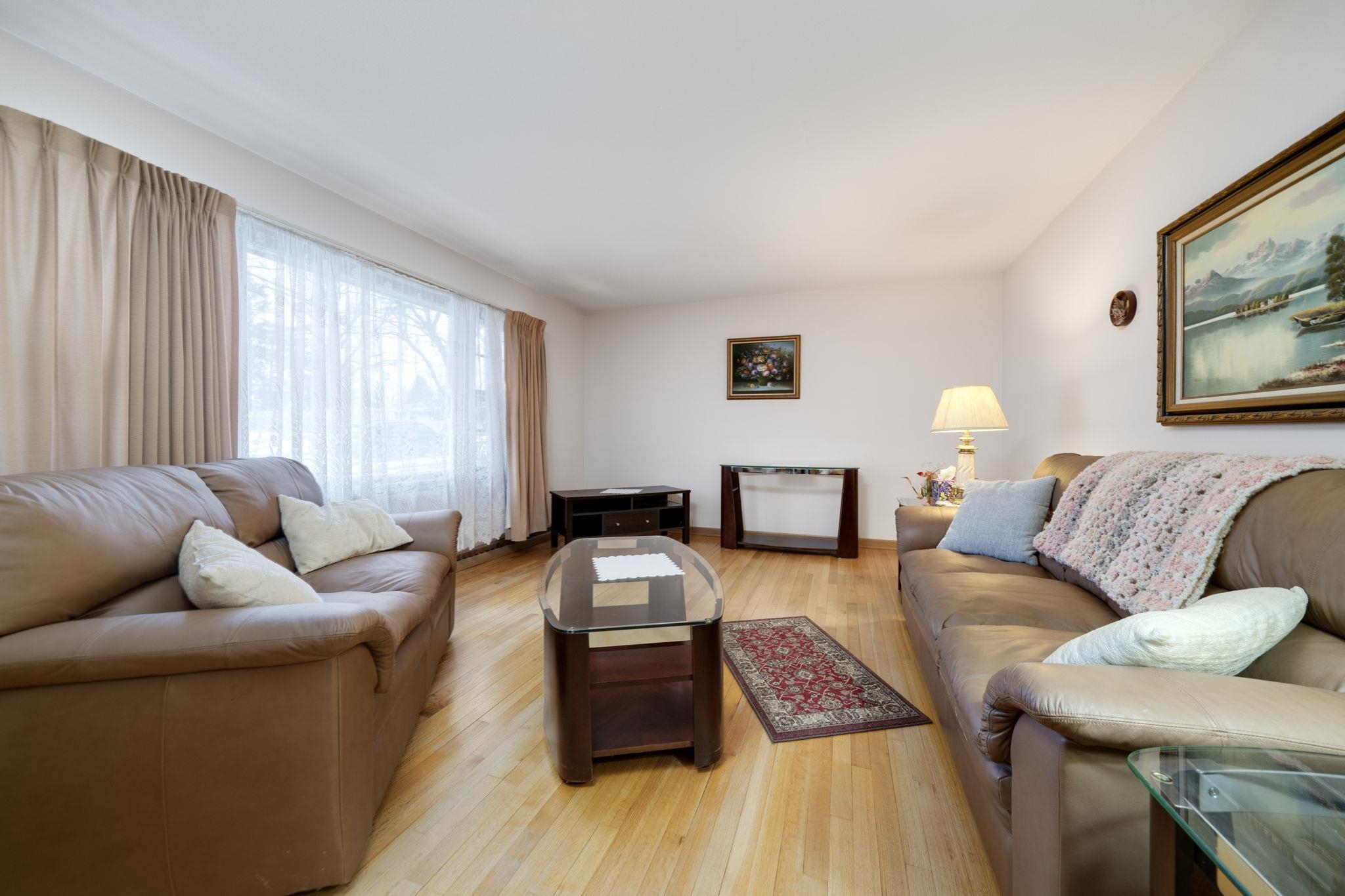 3816 Shirley Road Rockford, IL 61108 - Photo 27 of 31 a living room with furniture and a couch
