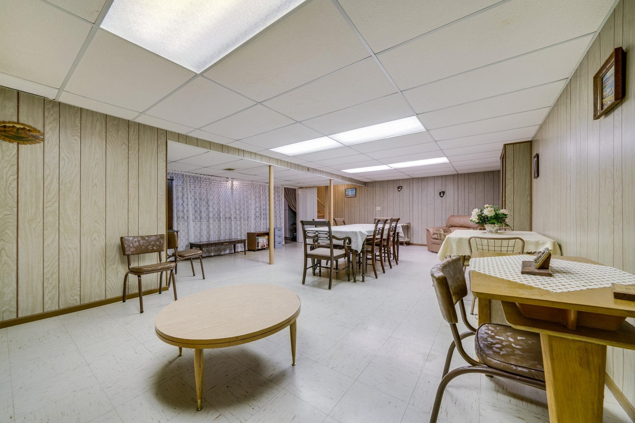 3816 Shirley Road Rockford, IL 61108 - Photo 9 of 31