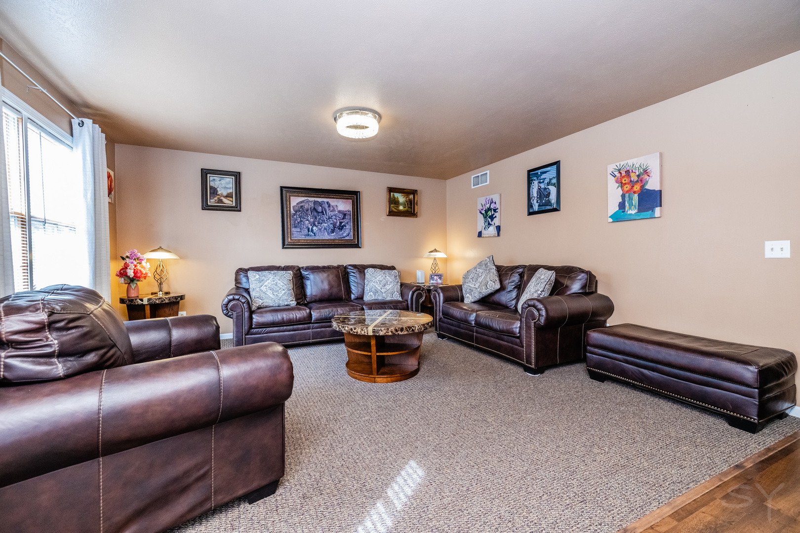 6038 Nimtz Road Loves Park, IL 61111 - Photo 3 of 26 a living room with furniture