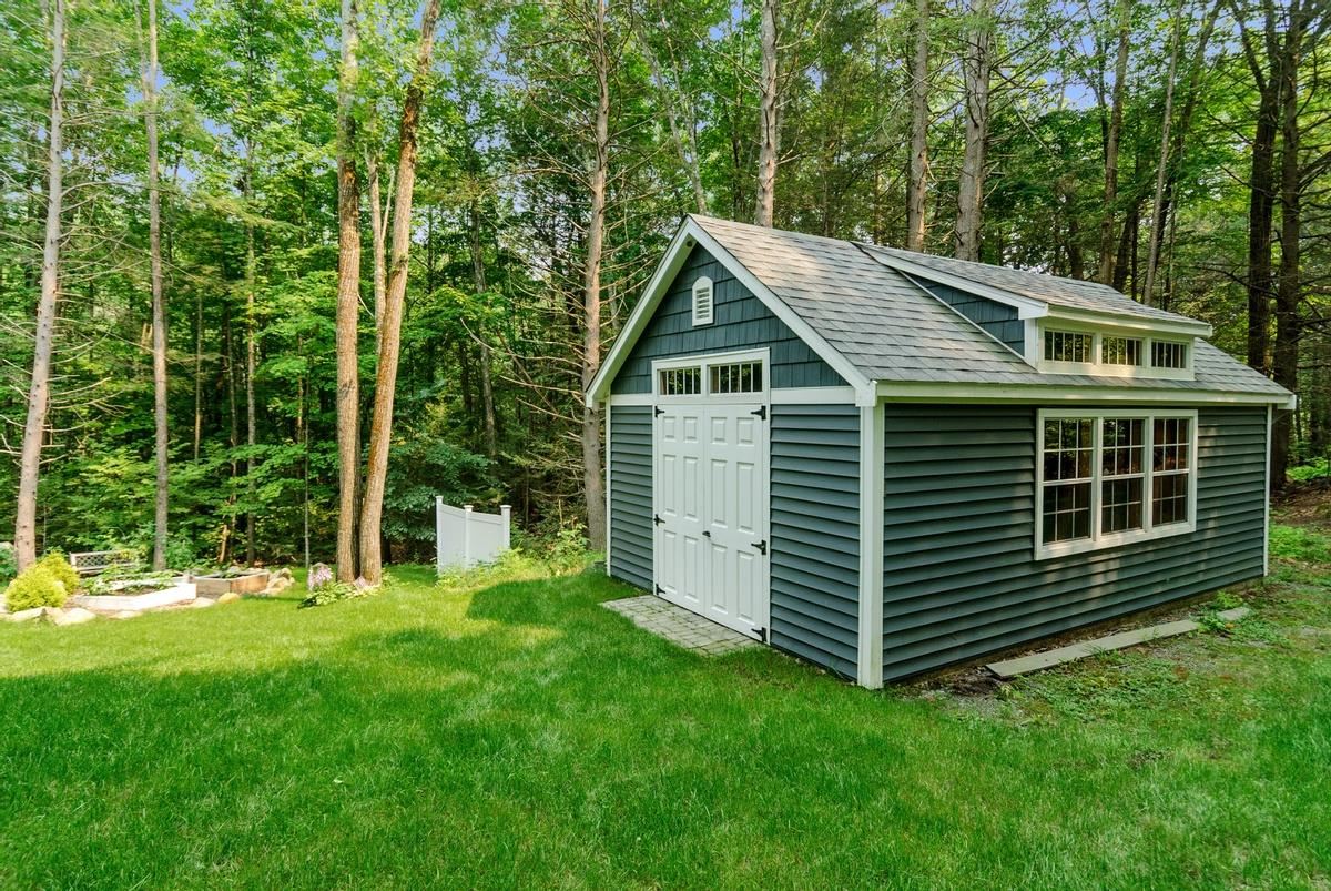 86 Old Lee Road Newfields, NH 03856 - Photo 3 of 36