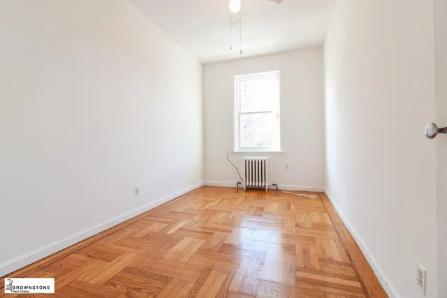 $2,750 | 44 West 9th Street, Unit 2F | Red Hook