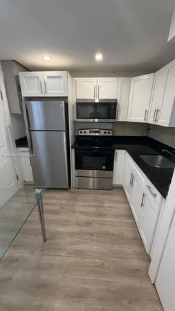 $1,700 | 2790 Northeast 201st Terrace, Unit H217, Aventura, FL 33180