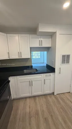 $1,700 | 2790 Northeast 201st Terrace, Unit H217, Aventura, FL 33180