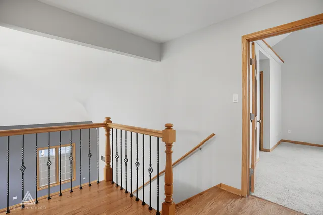 $499,900 | 9704 West Shore Drive, Oak Lawn, IL 60453