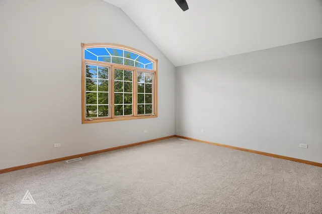 $499,900 | 9704 West Shore Drive, Oak Lawn, IL 60453