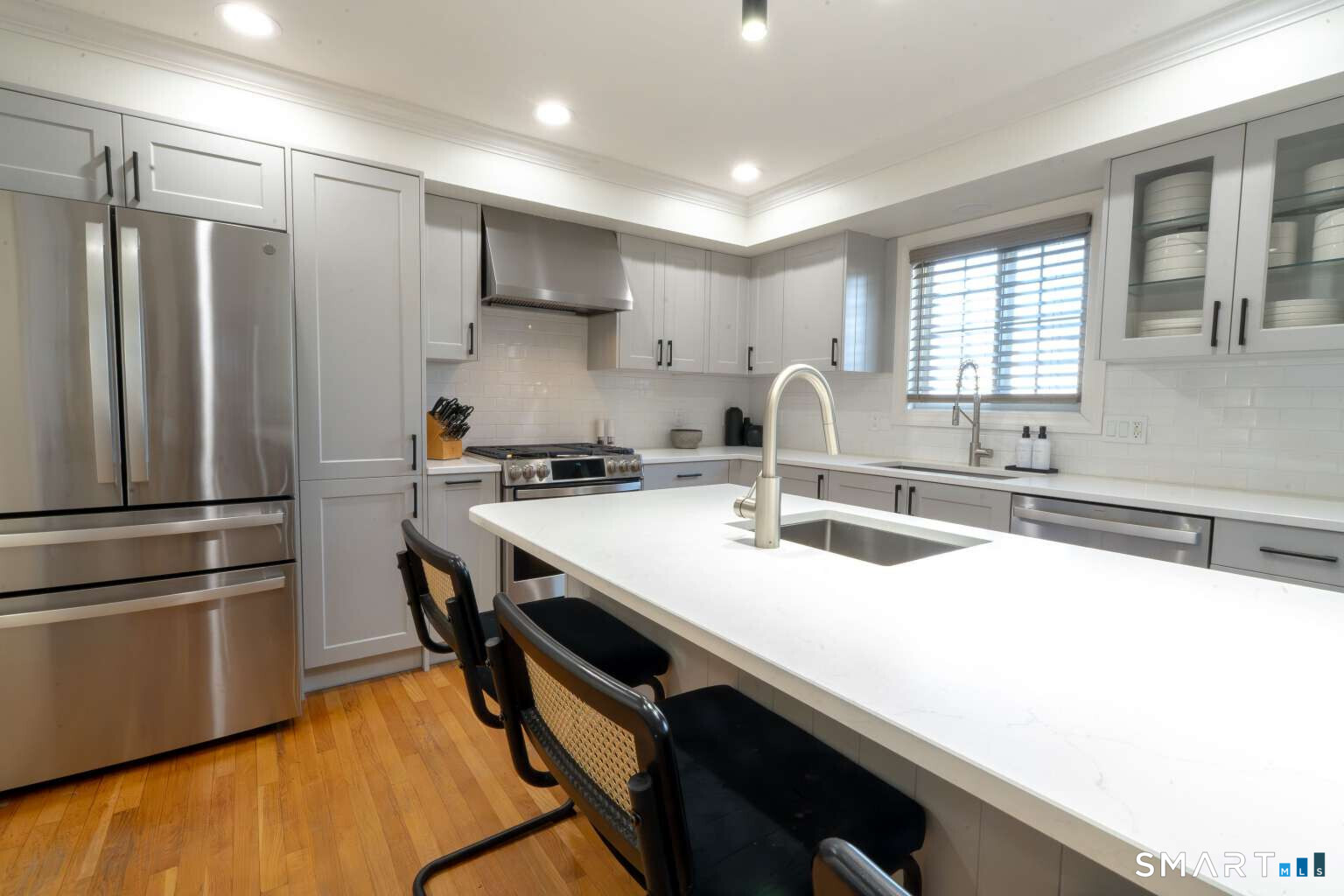 80 3rd Avenue Stratford, CT 06615 - Photo 4 of 39