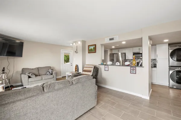 $185,000 | 3216 Poe Cove, Unit 4F, Lago Vista, TX 78645