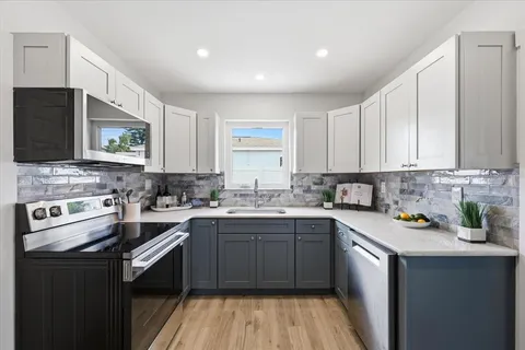 $775,000 | 105 3rd Street, Belleair Beach, FL 33786
