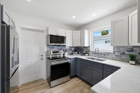 $775,000 | 105 3rd Street, Belleair Beach, FL 33786