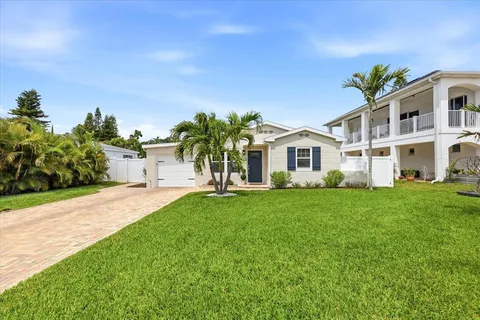 $775,000 | 105 3rd Street, Belleair Beach, FL 33786