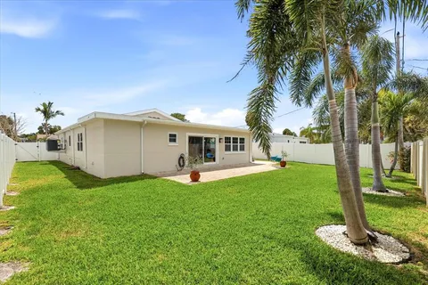 $775,000 | 105 3rd Street, Belleair Beach, FL 33786