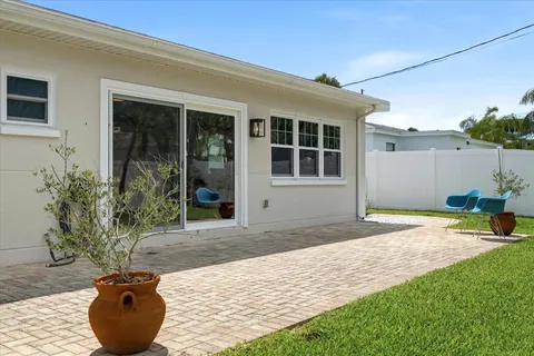 $775,000 | 105 3rd Street, Belleair Beach, FL 33786