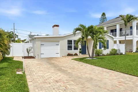 $775,000 | 105 3rd Street, Belleair Beach, FL 33786
