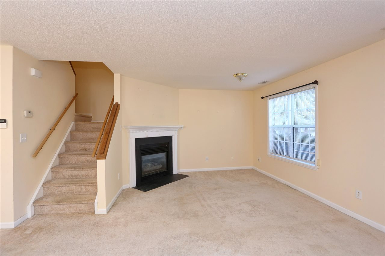 5527 Fieldcross Court Raleigh, NC 27610 - Photo 5 of 12 Photo 5
