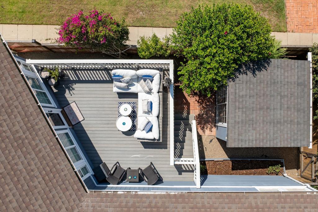 5504 Linda Rosa Avenue La Jolla, CA 92037 - Photo 16 of 24 a view of balcony with wooden floor