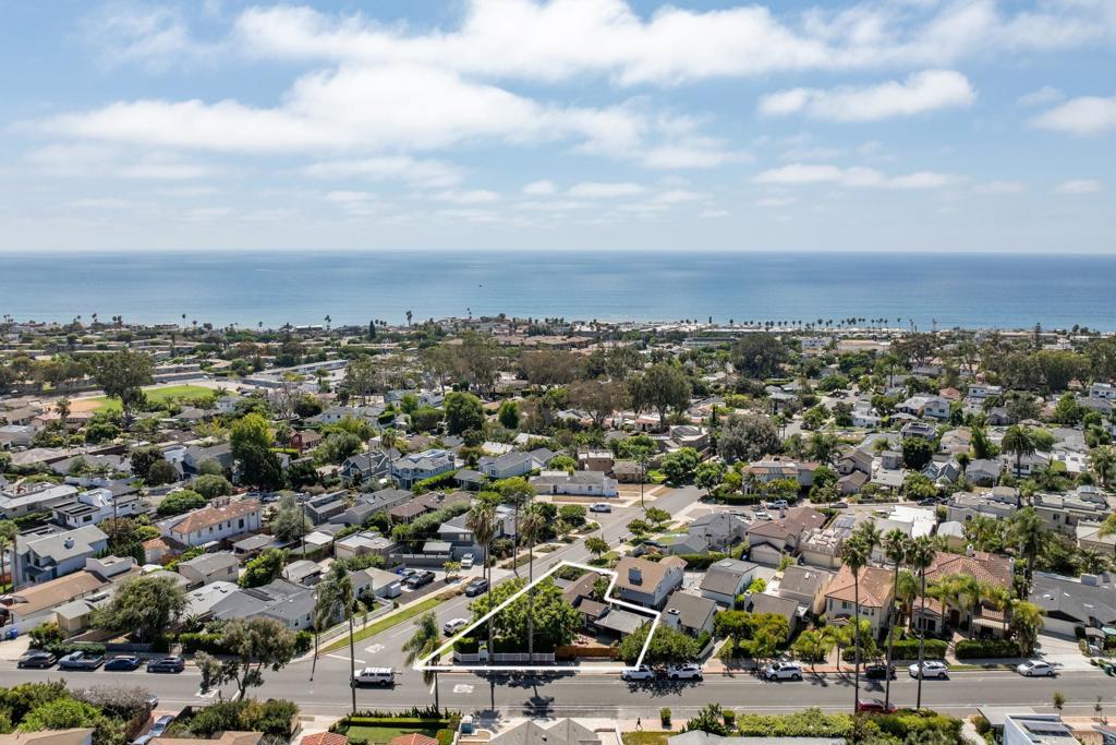 5504 Linda Rosa Avenue La Jolla, CA 92037 - Photo 19 of 24 an aerial view of a city