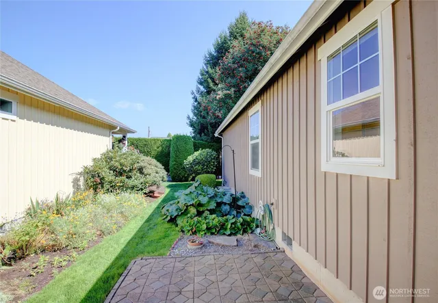 $477,500 | 448 Garden Lane, Unit 44, Burlington, WA 98233